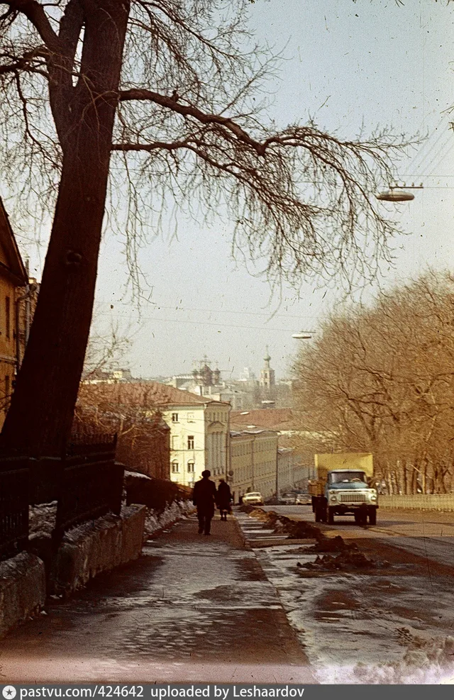 Рождественский бульвар. Ясный день
