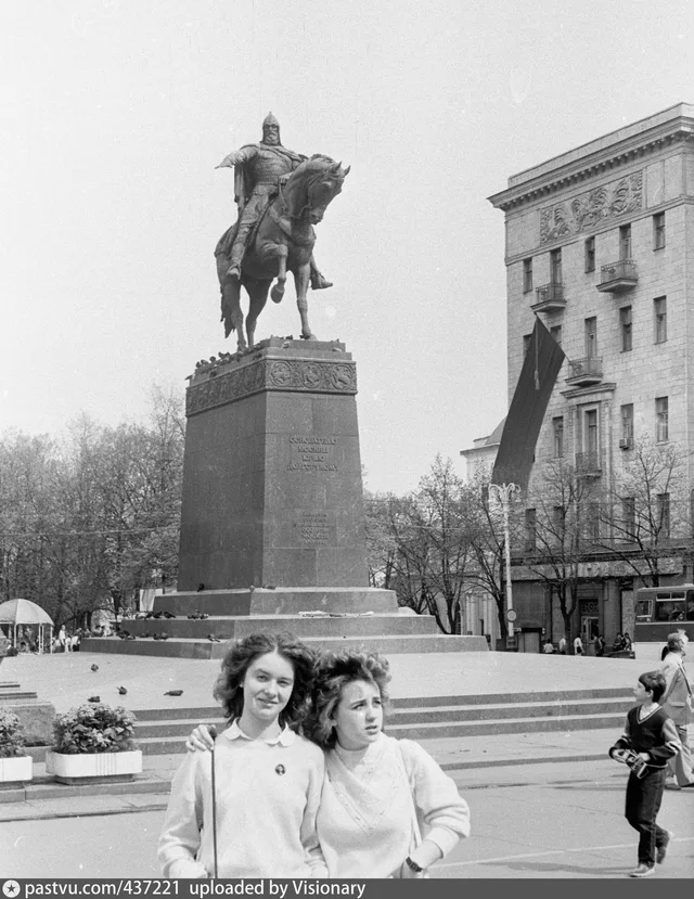 Не удалось попасть в Макдональдс - зайдем в Арагви!