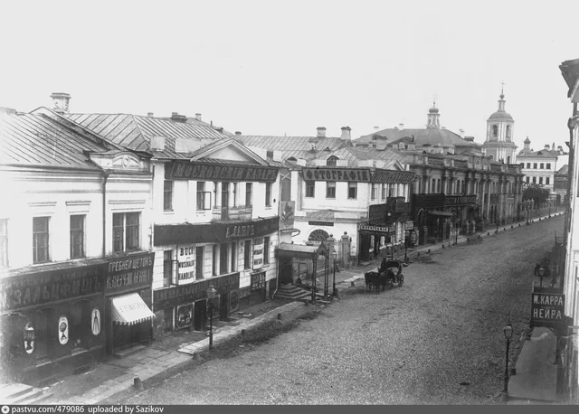 Улица Кузнецкий Мост у дома князя Гагарина