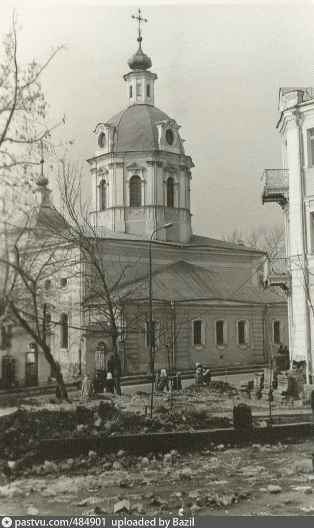 Улица Жданова. Церковь Николая Чудотворца в Звонарях