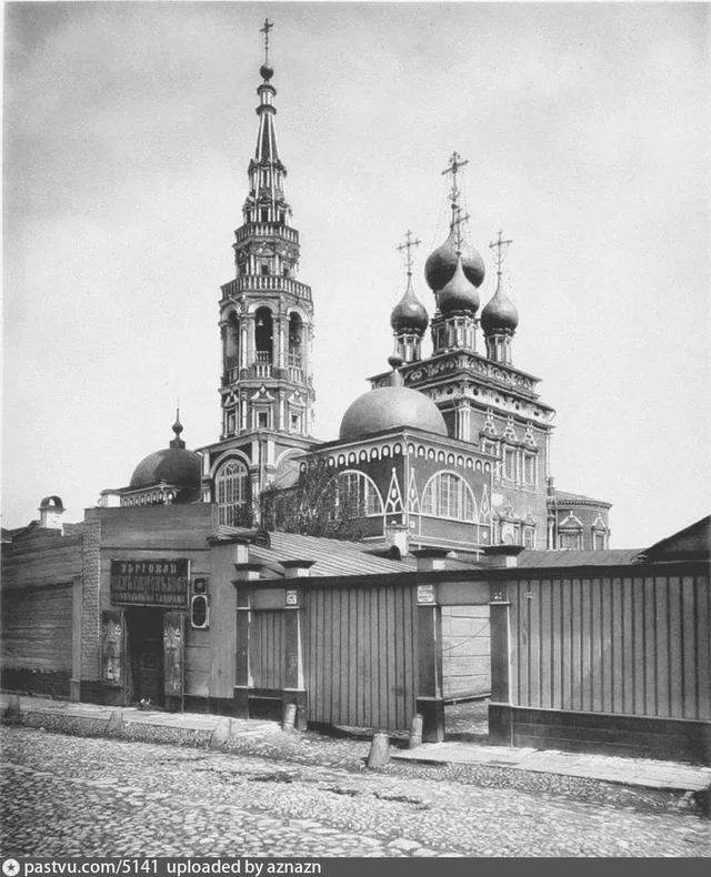 Церковь Воскресения Христова в Кадашах