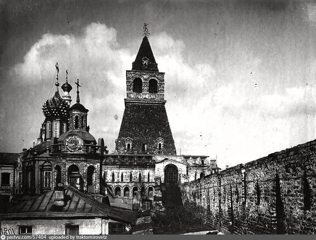 Никольская башня Китайгородской стены
