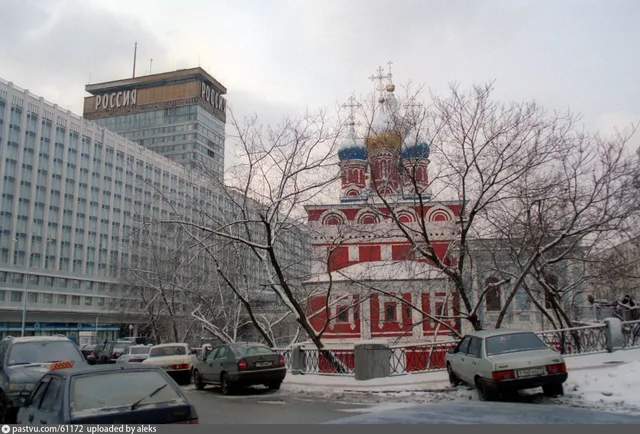 Храм Покрова Пресвятой Богородицы. Другое название – храм Георгия Победоносца, что на Псковской горе