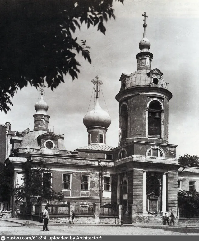Постовой у церкви св. Антипия. Колымажный переулок