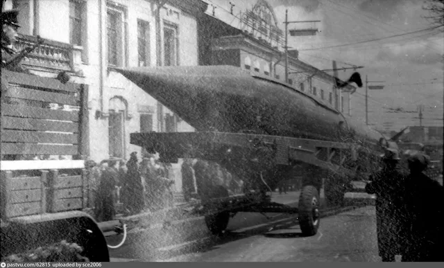 Р5 на московских улицах (парад 1мая 1960 г)