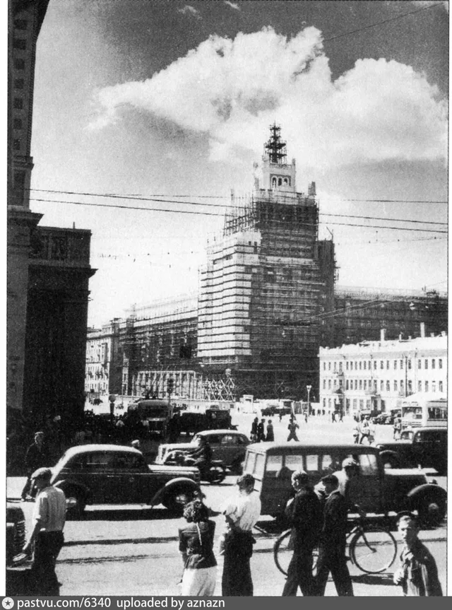 Строится гостиница «Пекин»