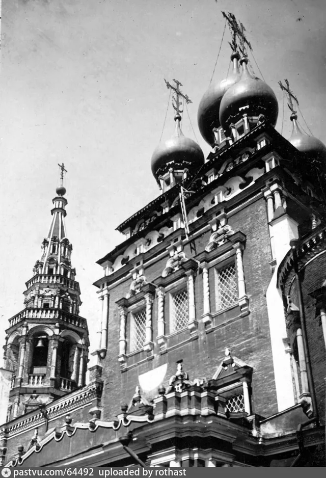 Церковь Воскресения в Кадашах