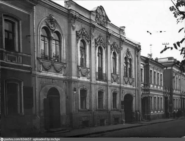 Рождественский бульвар, 14