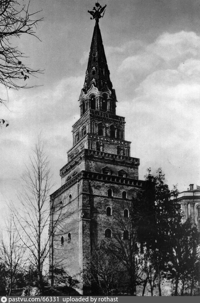 Боровицкая башня