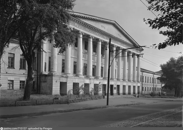 Бывший дом князя Б. И. Гагарина на Страстном бульваре