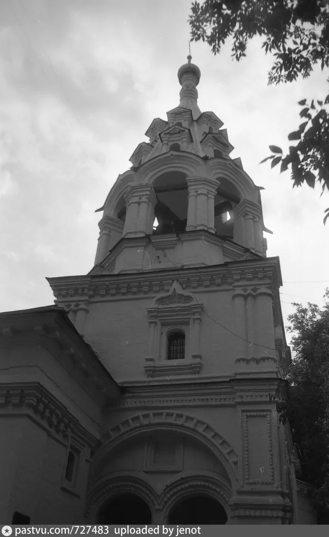 Колокольня церкви св. Николая в Пыжах