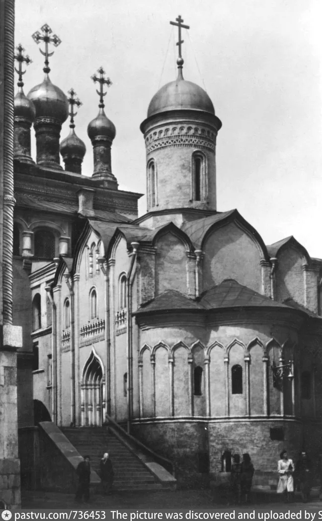 Церковь Ризоположения.