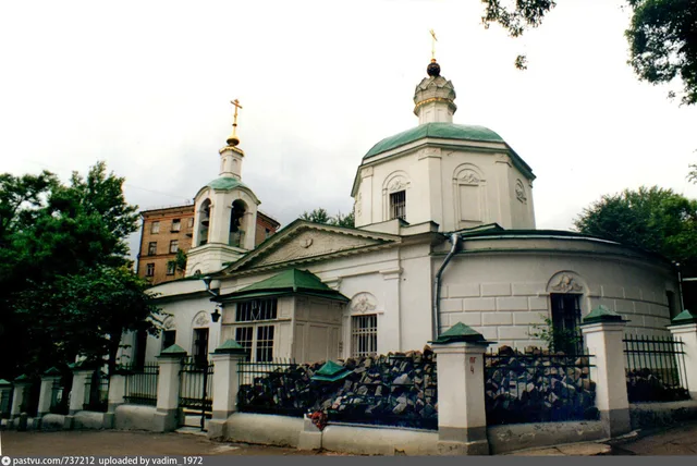 Лыщиков переулок. Храм Покрова Пресвятой Богородицы на Лыщиковой горе