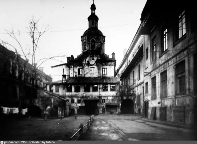 Заиконоспасский монастырь до реставрации 1960-х