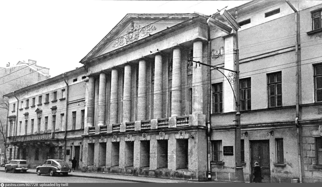 Бывшая гимназия Поливанова