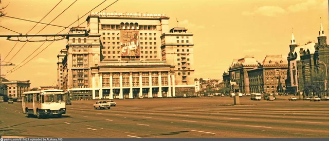 Гостиница Москва, музей Ленина и Исторический музей