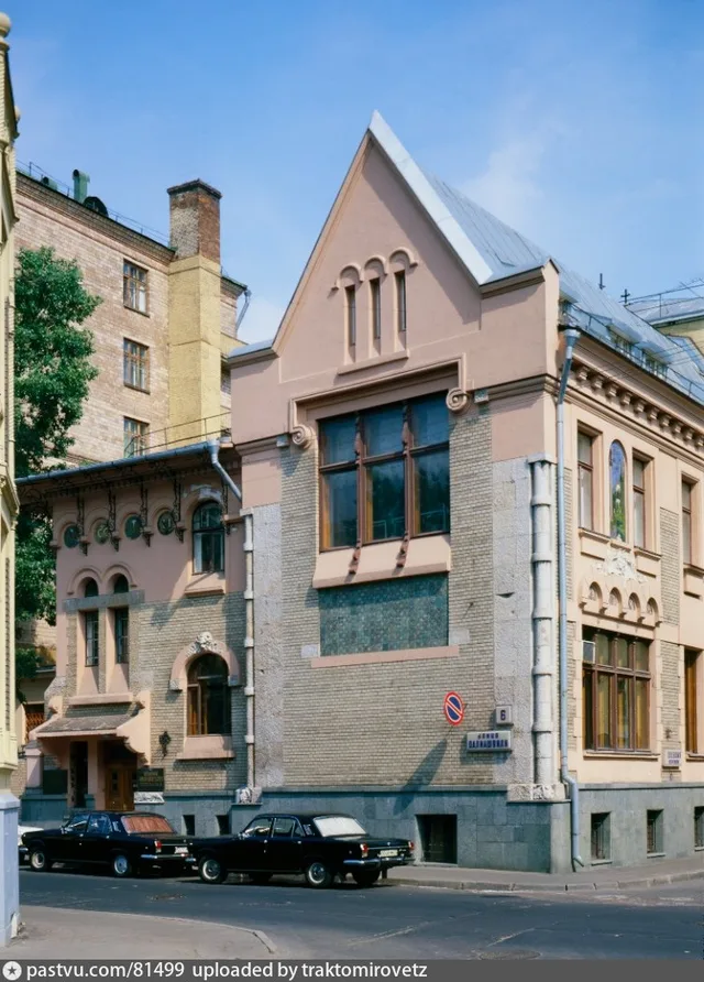 Улица Палиашвили, дом 6