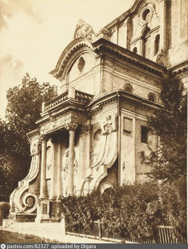 Меншикова башня