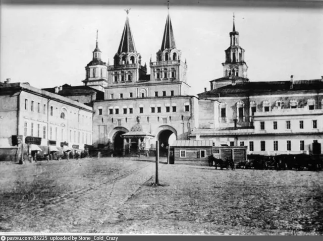 Воскресенские ворота