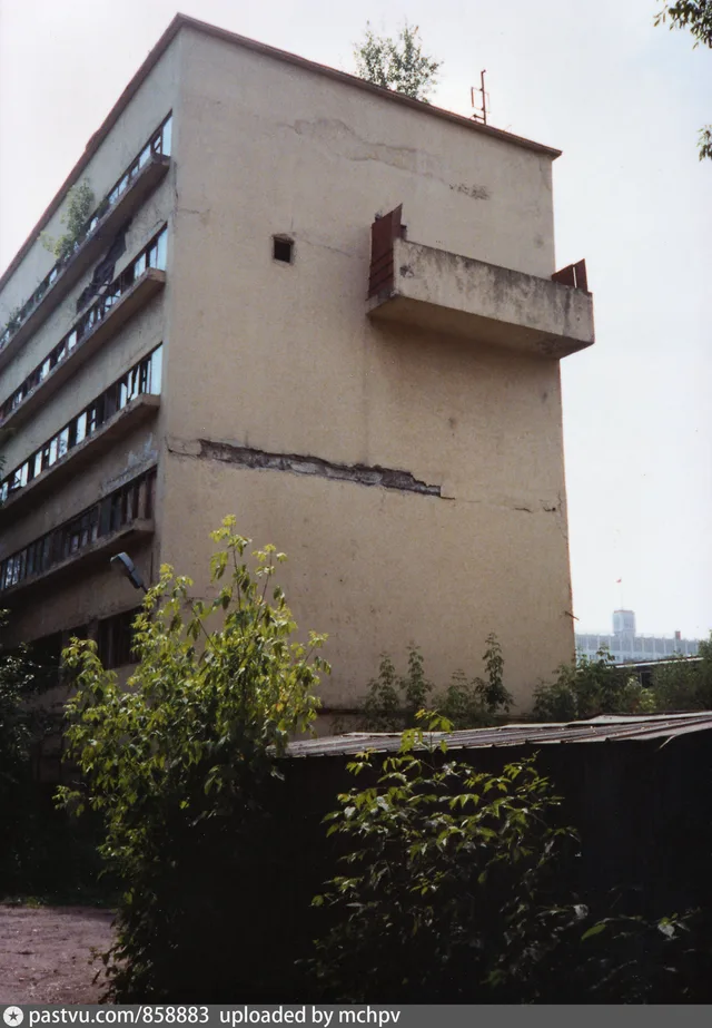 Улица Чайковского, 25, корп. 1. Дом Наркомфина