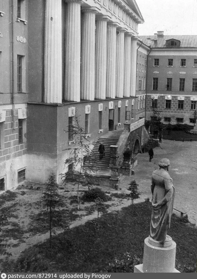 Главное здание Московского университета