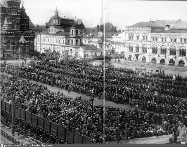 Первомайская демонстрация на Красной площади