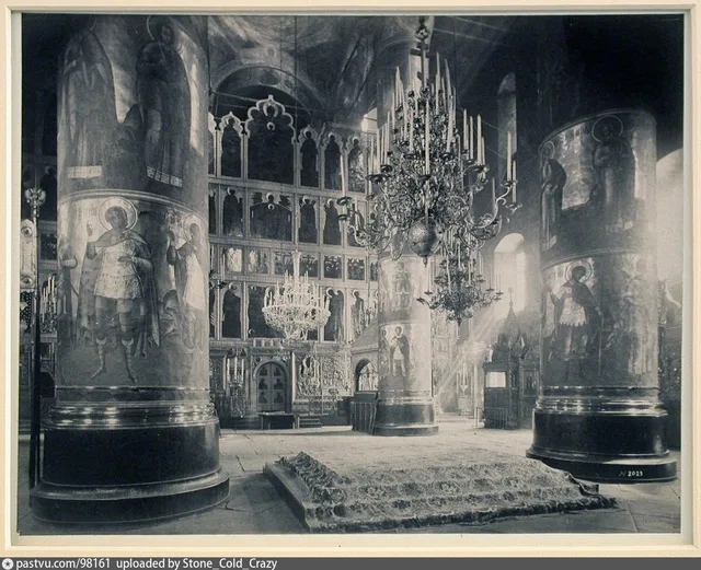 Успенский собор.Интерьер