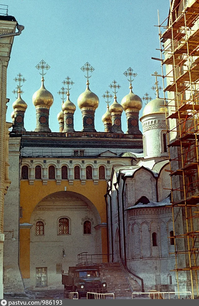 Верхоспасский собор и церковь Ризоположения Пресвятой Богородицы